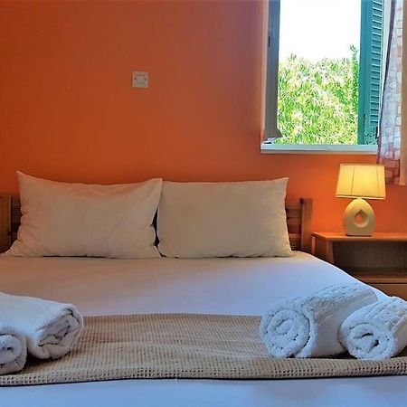 Karydia Apartments 4 Pers Lazarata Екстер'єр фото